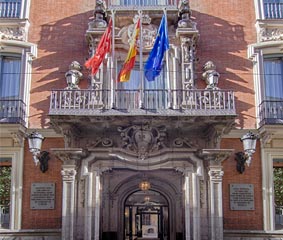 Versatilidad y arte se juntan en el Palacio de Santoña de Madrid