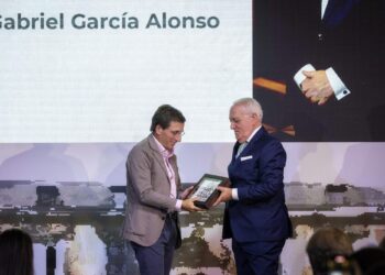 Madrid reconoce a Gabriel García Alonso por su trayectoria profesional