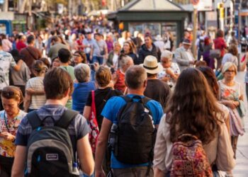 El Sector Turístico español facturó casi un 6% más en el primer semestre de 2025