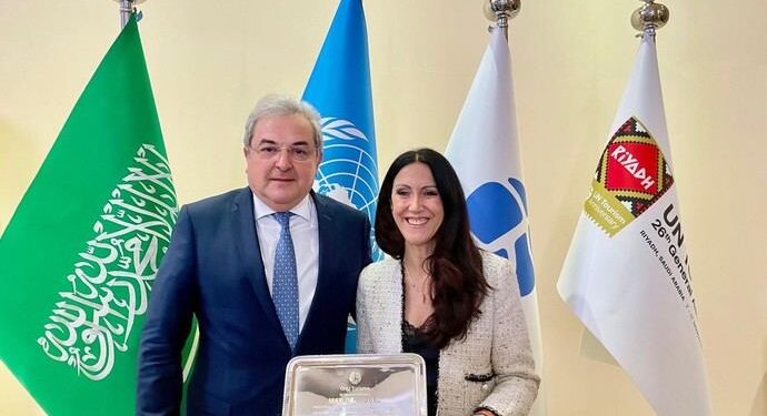 Reelección de la AEHM.