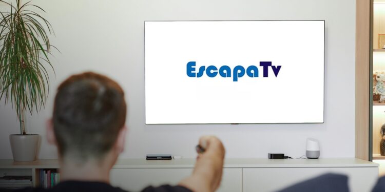 Espectador viendo Escapa TV.