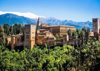 ¿La ciudad de Granada, laboratorio de un turismo regenerativo?