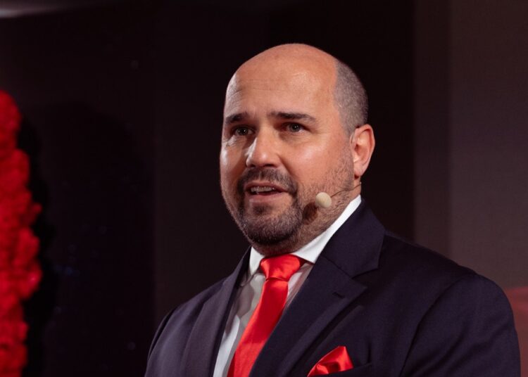 iryo celebra su tercer Red Night con más de 300 profesionales