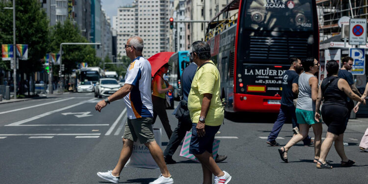 Viajeros en el centro de Madrid.
