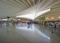 El Aeropuerto de Bilbao supera por primera vez los siete millones de pasajeros en un solo año