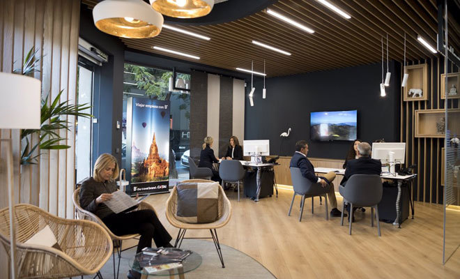 Guerra de descuentos entre las grandes redes para incentivar la venta anticipada