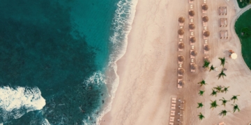 Four Seasons Punta Mita lanza Cuevas Club de Playa, nueva experiencia frente al mar