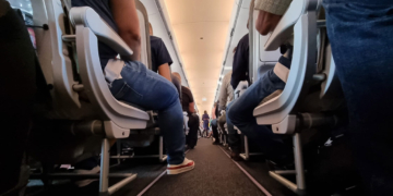 La oferta de asientos internacionales hacia España crece casi un 4% en febrero