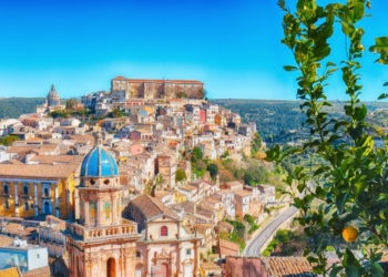 Halcón Viajes lanza Andalucía Viaja, un programa de viajes en grupo con salidas desde aeropuertos y estaciones andaluzas