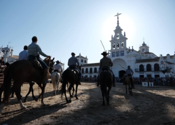 Andalucía cerró 2025 con nuevos récords: casi 38 millones de visitantes y 26.900 millones de ingresos