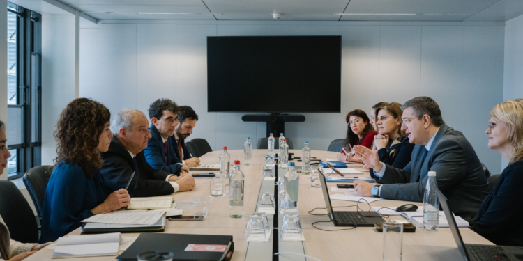 Reunión en Bruselas.