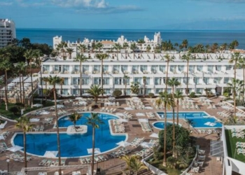 Los grupos hoteleros pierden el 20% de sus huéspedes debido a la fragmentación de datos, según Ireckonu