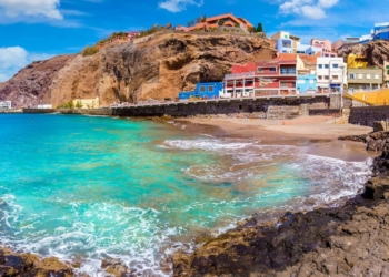 VECI refuerza su programación para Semana Santa y los festivos de primavera