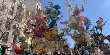 La ocupación hotelera durante la semana grande de las Fallas de Valencia se estanca en el 75%
