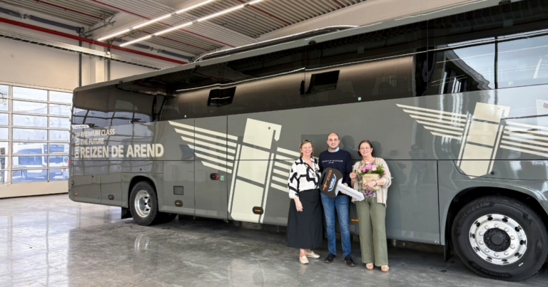 Autocar VDL Futura 3 presentado en Bélgica con Reizen De Arend