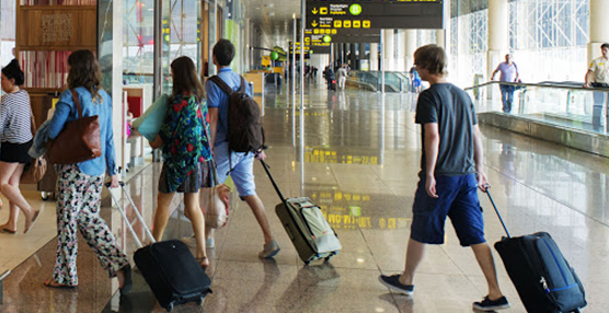 Tres de cada 10 reservas realizadas en España corresponden a turistas españoles