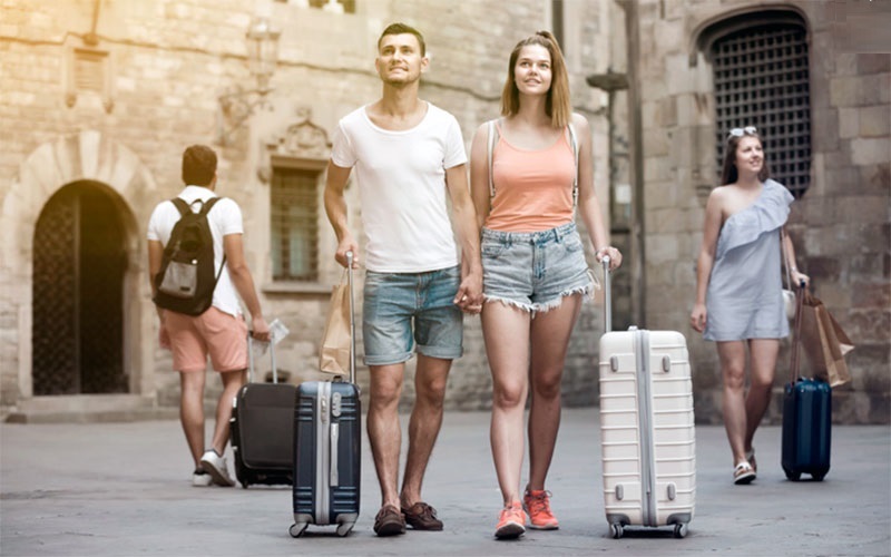 La economía española solo se recuperará si se ayuda al Turismo a salir de la crisis