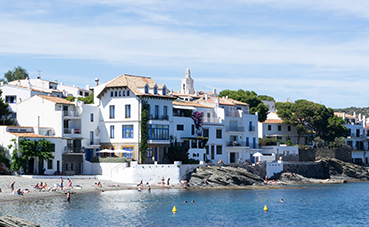 Rumbo.es regresa con una nueva apuesta de destinos de verano por España