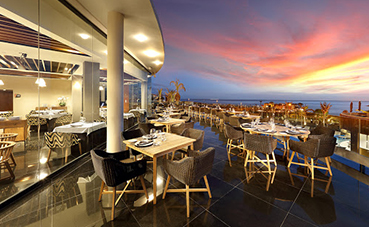 El 16% de mujeres en el mundo quiere viajar sola este 2020, según Booking