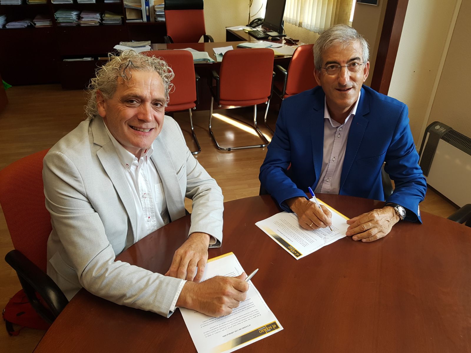 La AEHC ofrecrá packs turísticas a la Cueva El Soplao