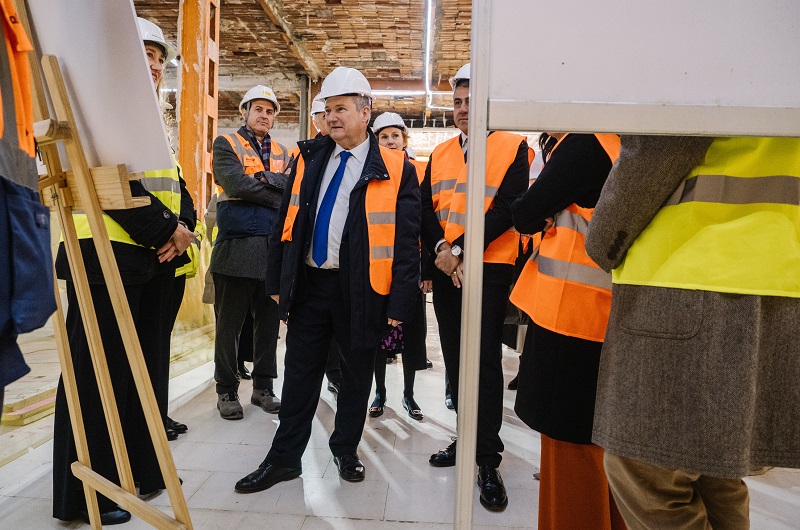 El ministro Hereu visita las obras de la nueva sede de ONU Turismo en Madrid