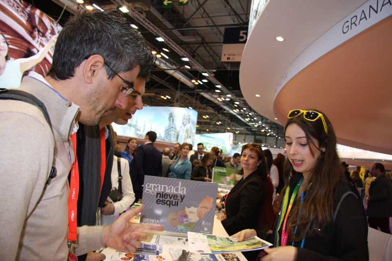 El empleo turístico crece cerca del 4% en el mes de junio