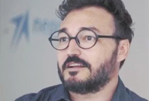 Un agente contemporáneo