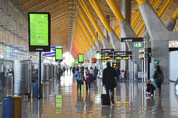 Los aeropuertos españoles gestionarán más de 81.100 vuelos estas navidades