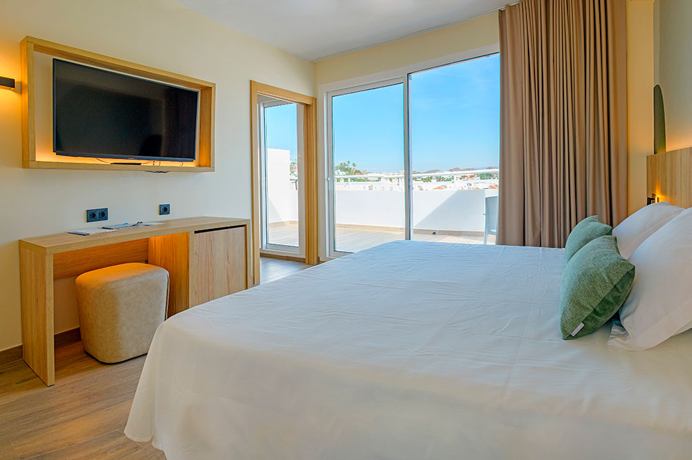 El hotel Best Oasis Tropical de Mojácar reabre sus puertas a finales de junio