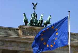 España se libra por ahora de la sanción de Bruselas