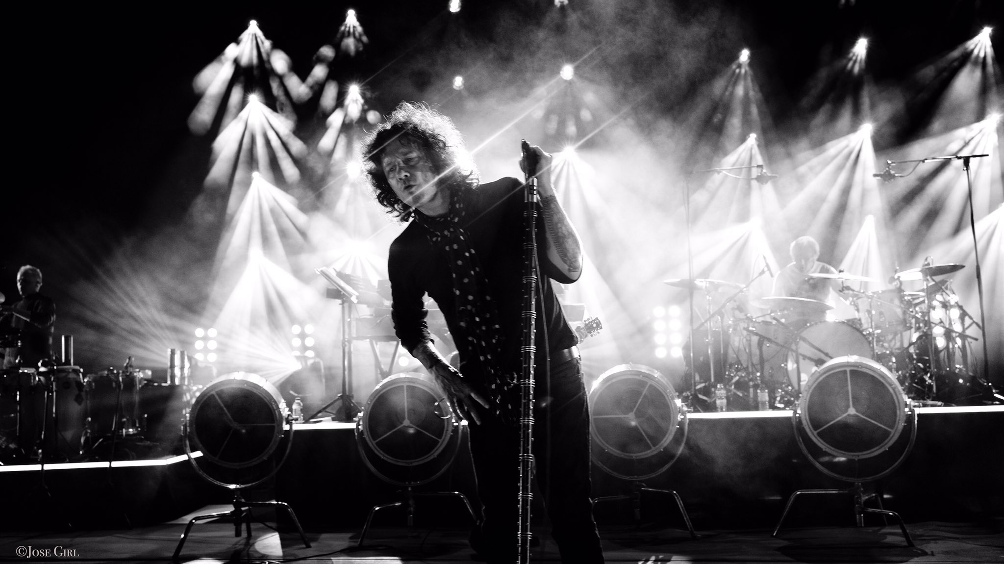 El PC de Zaragoza resurge gracias a Bunbury