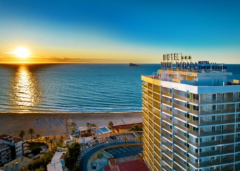 Los hoteles de la Comunidad Valenciana mejoran en la primera quincena de julio