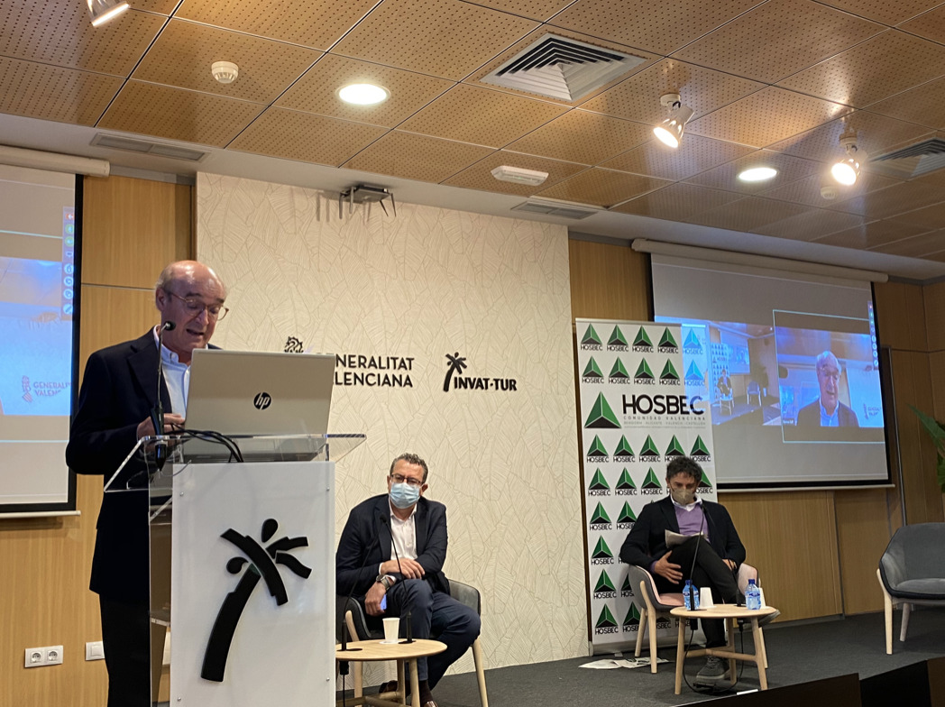 Hosbec reivindica las infraestructuras, el capital humano y los corredores