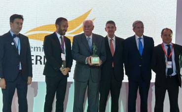 La AEPT entrega el Premio Hermestur a Claudio Meffert