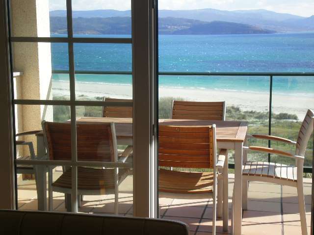 La CNMC recurre la regulación de apartamentos en Galicia y Castilla y León