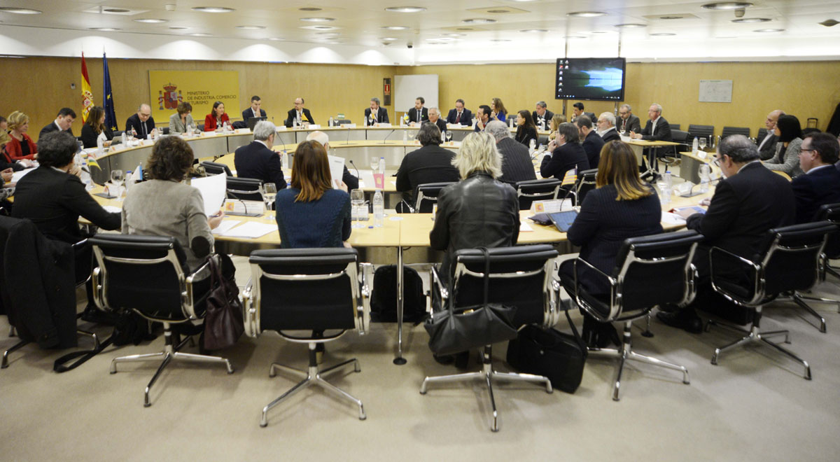 Oliver avisa en el pleno de Conestur que ‘no podemos caer en la autocomplacencia’