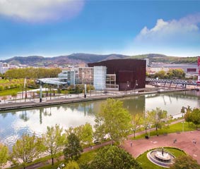 Euskalduna arraca su temporada de congresos