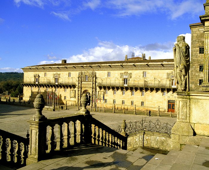 Turespaña pone en marcha el proyecto de mejora del Parador de Santiago