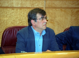 El PSOE presiona al Gobierno para que no reduzca las subvenciones a residentes