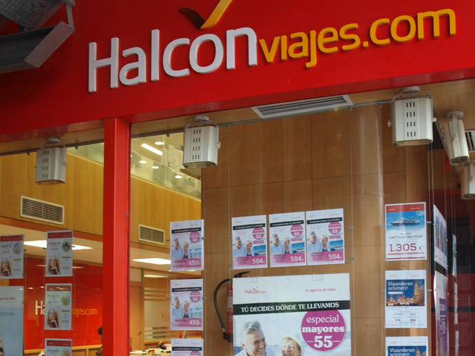 La creación de agencias pasa factura a las grandes redes, que pierden cuota en España