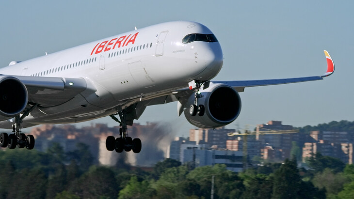 Iberia y Volaris compartirán código para conectar Europa y México