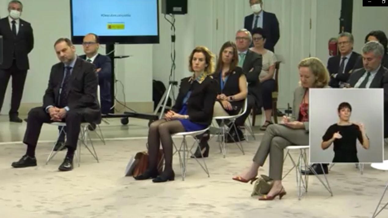 El primer pilar del Plan de Impulso al Sector del Gobierno es sólo humo