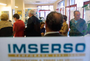 El rediseño del programa de viajes del Imserso, paralizado por el bloqueo político