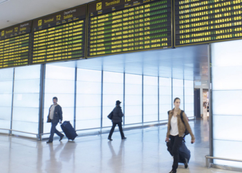 El tráfico aéreo doméstico gana cuota de mercado