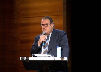 La Mesa del Turismo rechaza el aumento «tan excesivo» de las tarifas de AENA