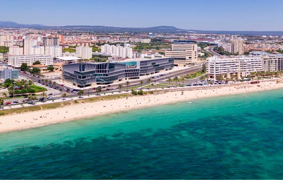 Los españoles eligen destinos nacionales para viajar durante el puente de julio