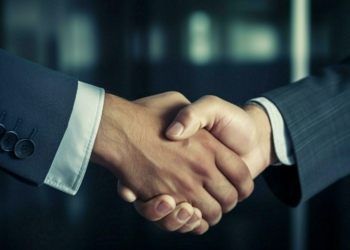 Los acuerdos turísticos caen un 8% en el primer semestre por el contexto macro