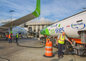 United opera vuelos propulsados por biocarburante
